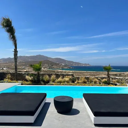Black And White Ftelia - Mykonos *