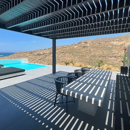 וילה Black And White Ftelia - Mykonos *
