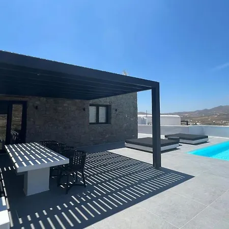 Black And White Ftelia - Mykonos